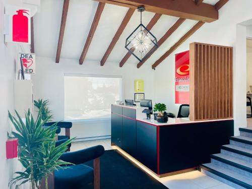Brossard Cabin | Econo Lodge Hotel Brossard