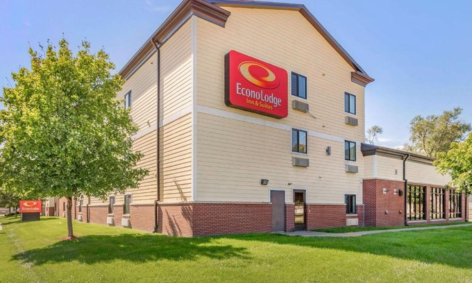 Des Moines Hotel | Econo Lodge Inn & Suites Fairgrounds