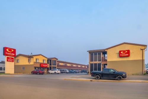 High Level Hotel | Econo Lodge Inn & Suites High Level