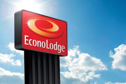 North San Antonio - SAT Cabin | Econo Lodge San Antonio Northeast I-35