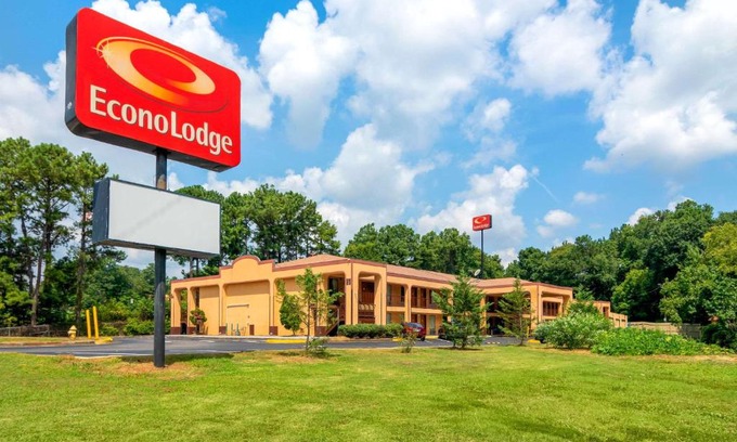 Decatur Cabin | Econo Lodge