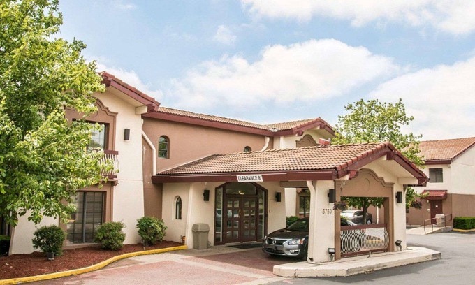 Kalamazoo Hotel | Econo Lodge
