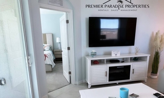 Immokalee Condo | Ecscape the cold winters at this Golf Getaway in Naples, FL