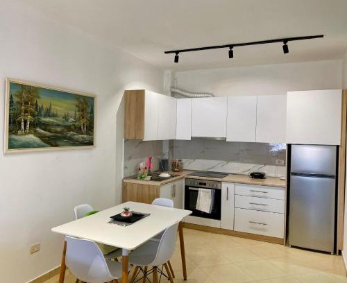Shkembi i Kavajes Apartment | Eden Home 2