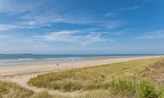 Saint-Pierre-Quiberon Apartment | Eden Plage by Interhome