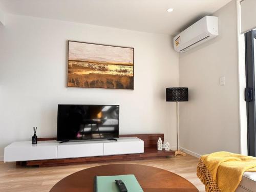 Massey Apartment | Edge West Home at handy location