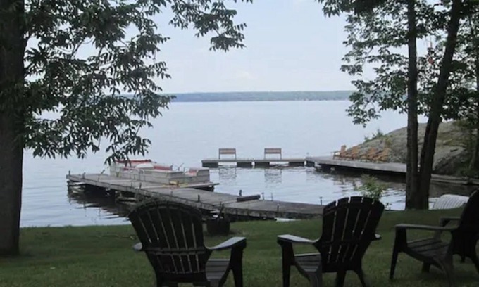 Timiskaming District Hotel | Edgewater Motel & Campground