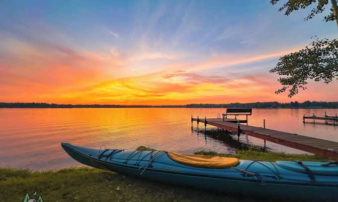 Phillips House | Edgewater Retreat | 2 Bed, 2 Bath