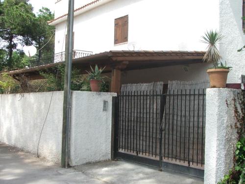 Colonia Elena House | Edvige' S House in Residence