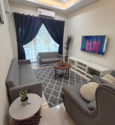 Durian Sebatang House | EEYANA HOMESTAY LAGENDA, TELUK INTAN