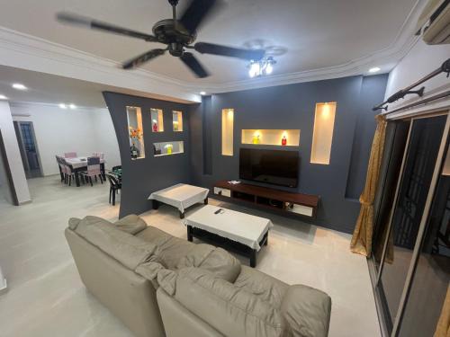 Johor Bahru House | Ehsan Jaya IKEA Toppen near PeiKin Long Sing YiJia Restaurant