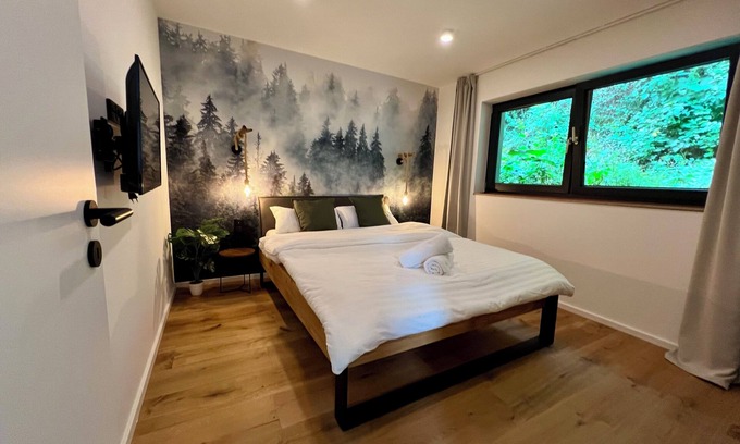 Nideggen House | Eifel wellness bungalow with sauna and fantastic view (up to 6 pers.)