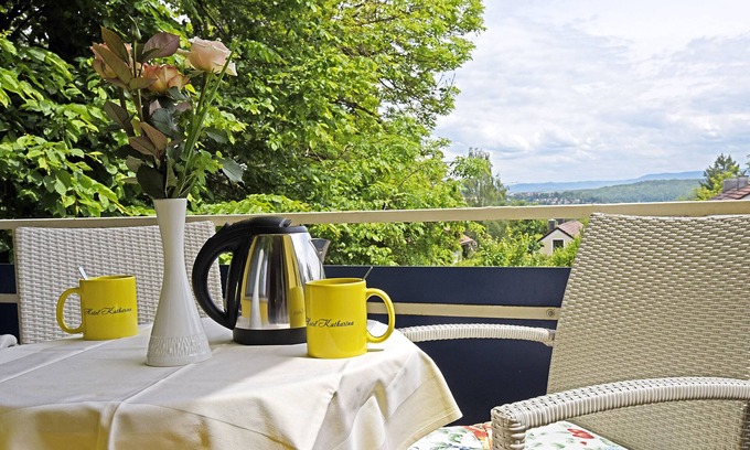 Tuebingen Apartment | Einzelzimmer mit Dusche und WC