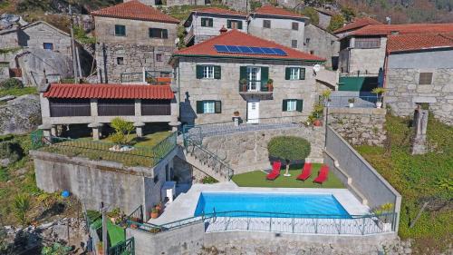 Terras de Bouro House | Eira Costa House by Gerês Casas