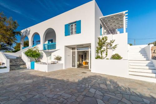Tripiti Apartment | Eiriana Luxury Suites