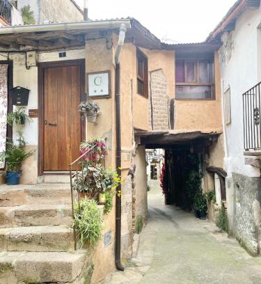 Torre de Don Miguel House | El Balcon de Justina - Sierra de Gata