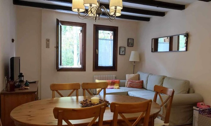 Canfranc Apartment | "El Boj" AVAIRENT Canfranc Pueblo