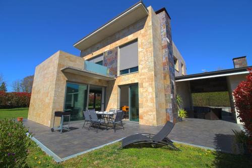 Viveda House | El Chalet de Lola