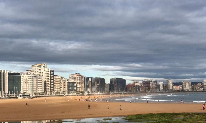 Distrito Llano House | El Escorialin de Gijón