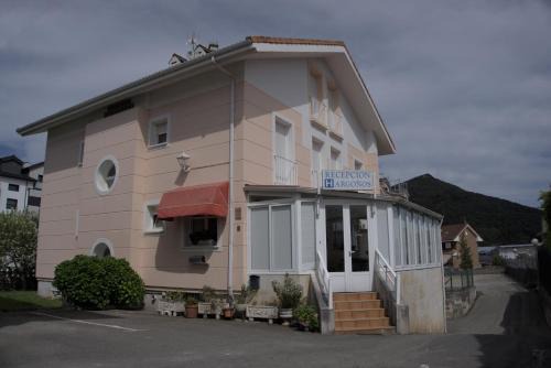 Santiuste House | El Espino Albar - Self Check-in