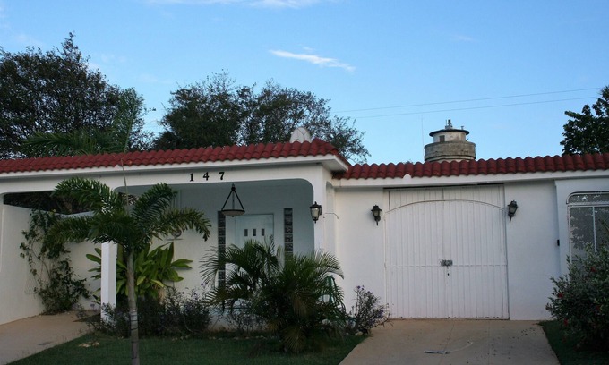 Borinquen House | El Faro Surf House!! Less Than 2 mi From Airport And Surf