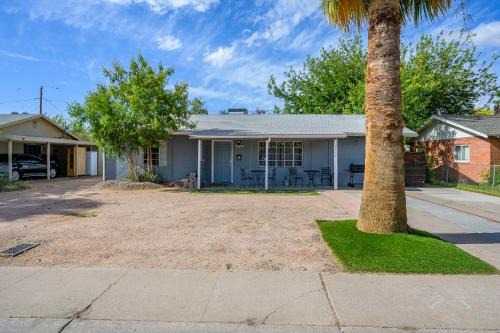 University Heights House | EL Gallo Azul