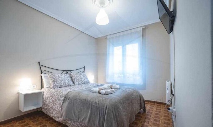 Distrito Sur Apartment | El Llar del Güelu