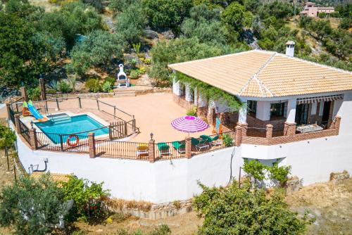 Comares Ski Chalet | El Mirador del Abuelo
