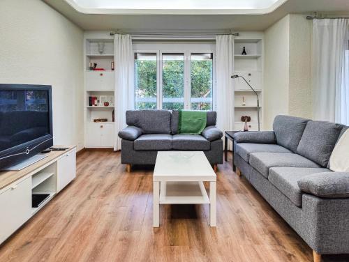 Zaragoza Centro Apartment | El Prestigio de Sagasta by Alogest