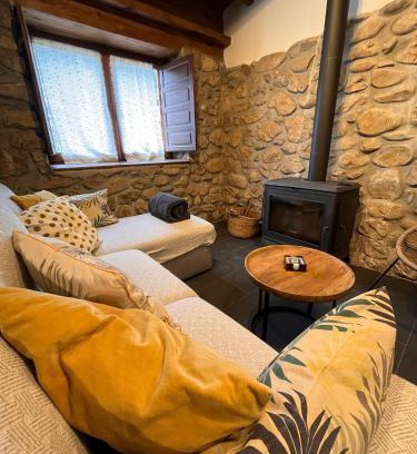 Penamellera Alta Ski Chalet | El Refugio de Júlia