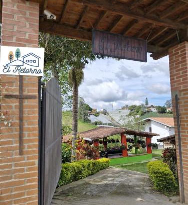 Marinilla House | EL RETORNO
