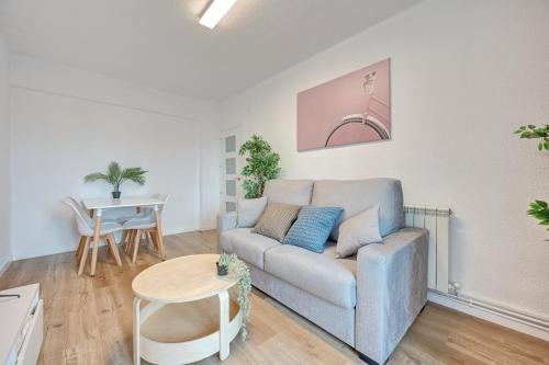 Echavacoiz Apartment | El Sol by Clabao