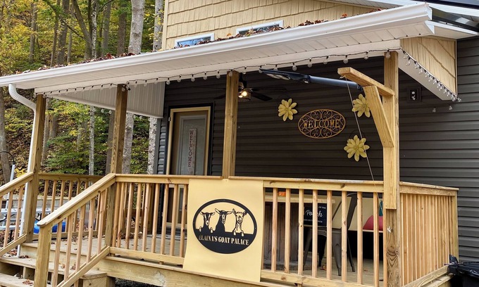Williamson House | Elaina’s Goat Palace at Billy Goat Mountain Village