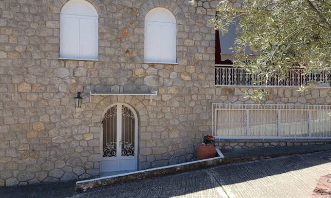 Tolo House | Elea House