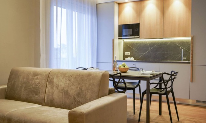 Trani Apartment | Eleanto Apartment a stone's throw from the sea