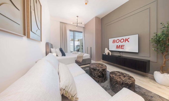 Jumeirah Village Triangle Apartment | Elegant Studio in JVT Sleeps 3 with Balcony