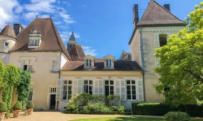 Celles Other | Elegant 14th-Century Château in Celles, Dordogne