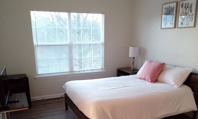 Germantown House | Elegant 4 bedroom family size home about 5 minutes drive from shopping center.