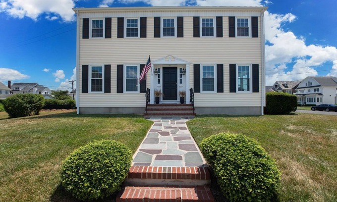 Spring Lake House | Elegant 4BR Ocean Block Home in Spring Lake Ocean Views & Steps to the Beach