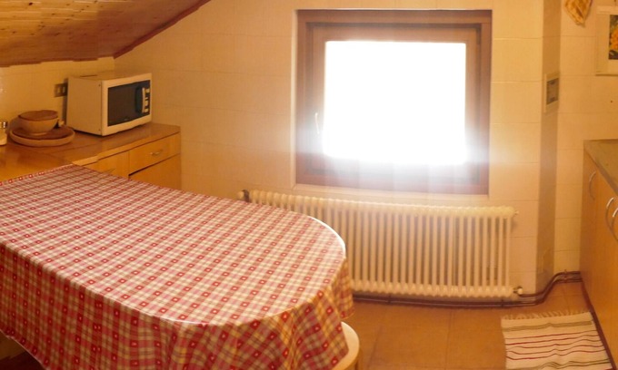 Gressoney-Saint-Jean Apartment | Elegant apartment in typical chalet with garden