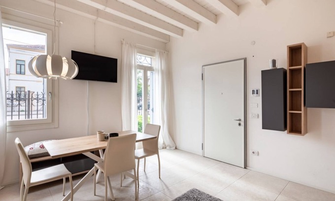 Padova Apartment | Elegant Apt W/Parking &1 min walk from Tram stop!