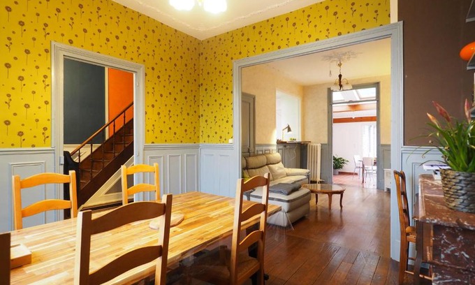 Laon Villa | Elegant Bourgeoise Style House with Garden
