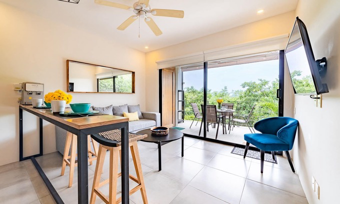 P Chahue Condo | Elegant condo in central location