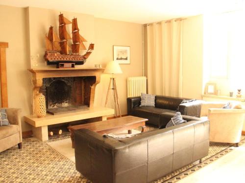 Bouix House | Elegant Family Home in Bouix