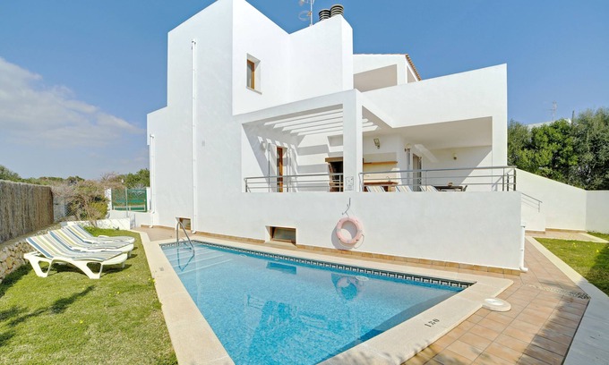 Cala d'Or Villa | Elegant holiday home in a central location, 500 meters from the sea – Casa Montevela