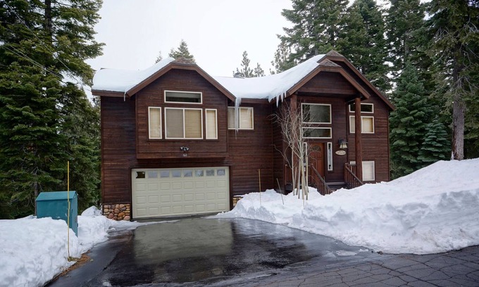Tahoe City House | Elegant home on Tahoe's beautiful west shore; quiet & close to Trails and Beach