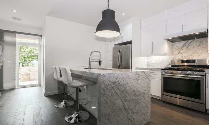 Oakwood Village House | Elegant Newly Design Home