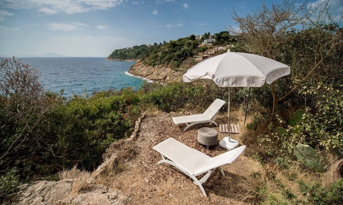 Procida Villa | Elegant property immersed in the green Mediterranean scrub close to the sea