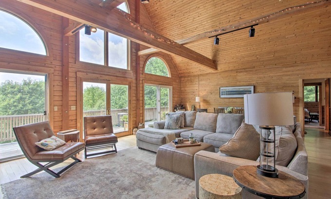 Harrison House | Elegant & Quiet Maine Escape w/Sauna & Deck!