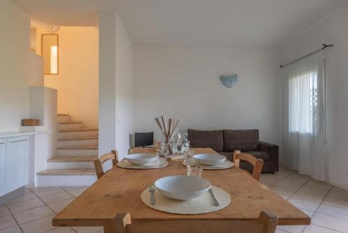 Baja Sardinia Apartment | Elegant Residence Ea Bianca 2 Bedroom sleeps 6 plus extra bed available